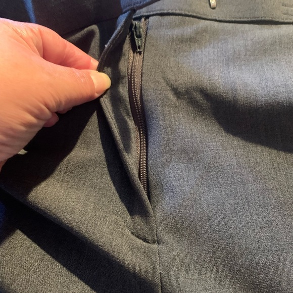 NWT Sag Harbor Women’s Gray Dress Pants Size 12 P - Picture 8 of 11